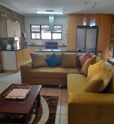 Germiston Casa | Chappel Hide Out