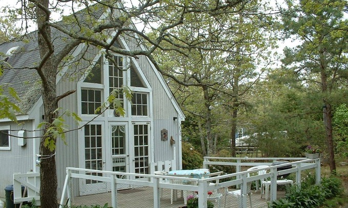Edgartown Cabaña | Chappy Summer Cabin!