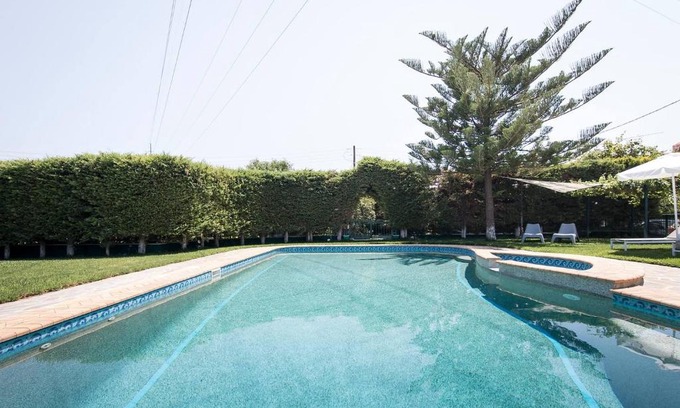 Kato Diminio Casa | Chara's Private Villa with Swimming Pool & jacuzzi