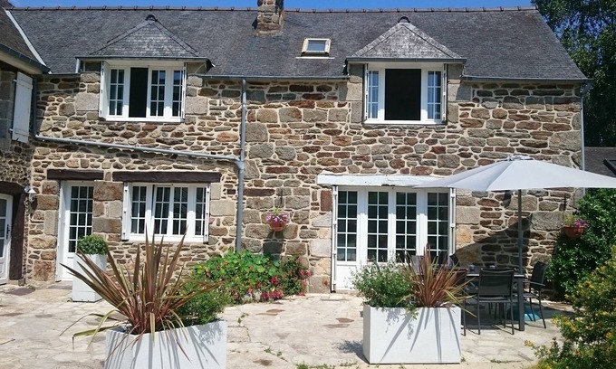 Le Minihic-sur-Rance Cabaña | casas de piedra de carácter