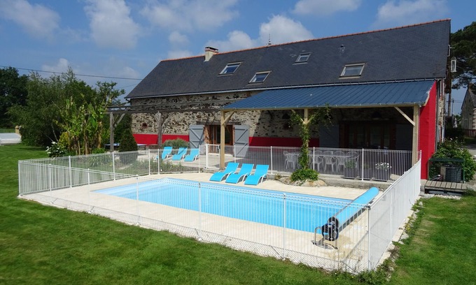 Nort-sur-Erdre Casa | Casa rodeada de naturaleza con piscina climatizada (10/15 pers)