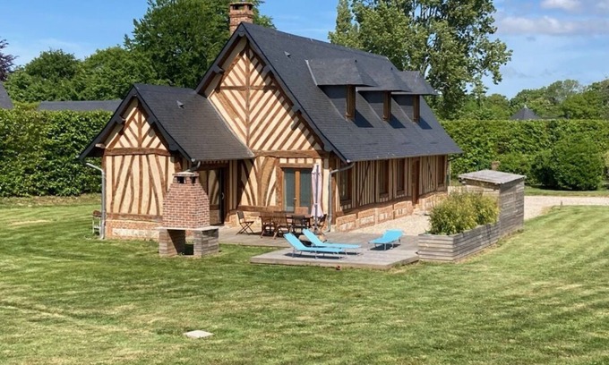 Houdetot Casa | Character house with fireplace for your well-being