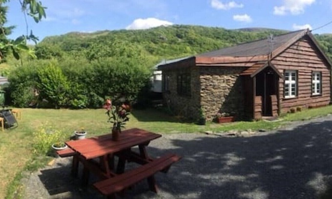 Arthog Casa | Character old cottage in gorgeous Snowdonia location