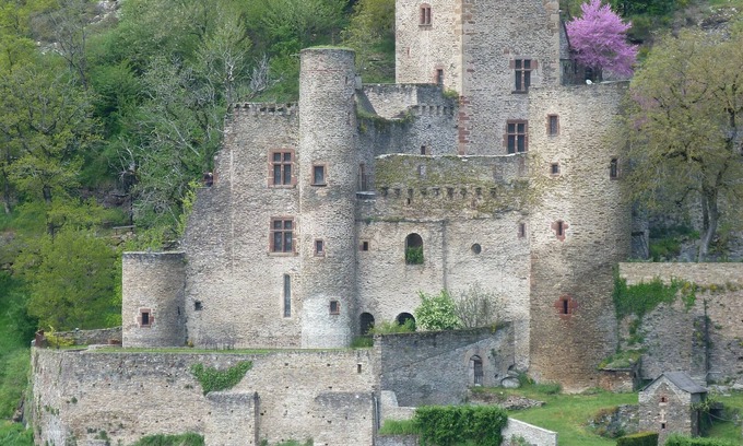 Belcastel Apartamento | Character property BELCASTEL Air-conditioned