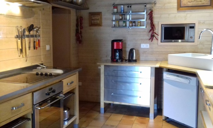 Jupilles Villa | Character villa 4**** with heated pool