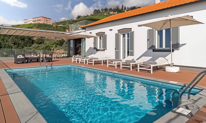 Monte Villa | Character villa, sea and Funchal view | Portada
