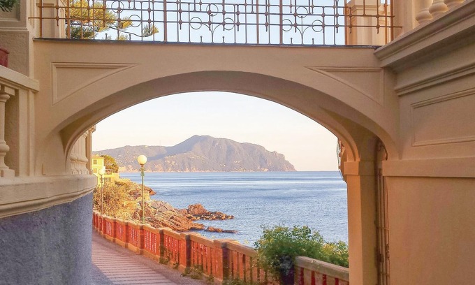 Bogliasco Casa | Characteristic terraced house with equipped veranda, a few steps from the beaches of Bogliasco and a