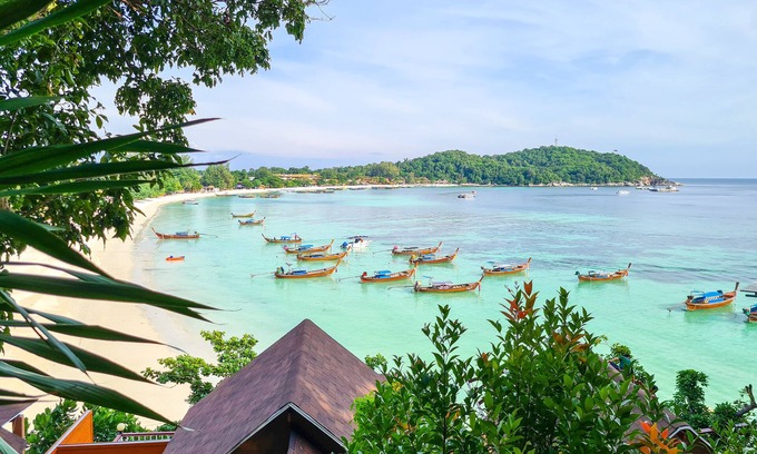 Satun Hotel | Chareena Hill Resort - Pattaya Beach Koh Lipe
