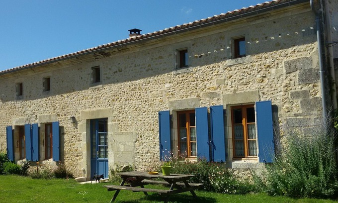 Coux Cabaña | Charentais casa en el Alto Saintonge para los huéspedes del balneario o de la familia.