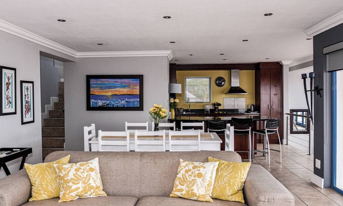 Paradise Beach Casa | De Charis a Theo: relájese con estilo en esta casa de vacaciones de 3 habitaciones en Langebaan
