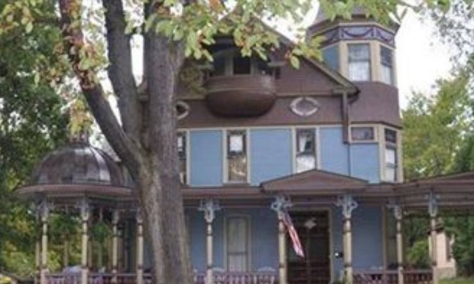 Leetonia Cama Y Desayuno | Charles Nelson Schmick House