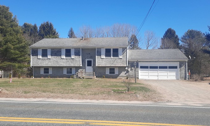 Charlestown Casa | Charlestown Beaches 5-bedroom house Seafood Rhythm and blues Festival