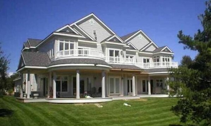 Charlevoix Condominio | ** CAMAS DE LUJO / TINA CALIENTE ** NUEVA CASA ** Descuentos LEO / MIL / EMS **