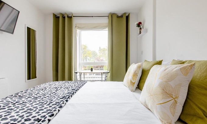 Lambeth Casa | Charlotte Double Room
