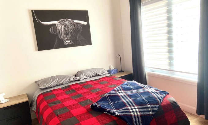 Saint-David-de-Falardeau Cabina | Charming and luxurieuse 4-bedroom lodge with WiFi and AC in Falardeau