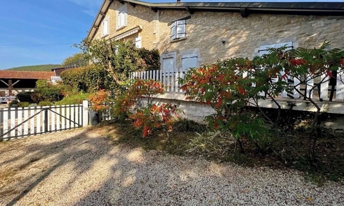 La Boissiere-d’Ans Casa | Charmante Maison en Pierres Apparentes Avec Piscine Privée , Jacuzzi , Wifi