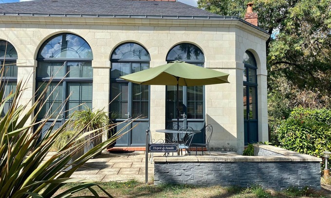 Saint-Sebastien-sur-Loire Cabaña | Gîte urbain proche de Nantes avec terrasse, wifi et accès espace commun