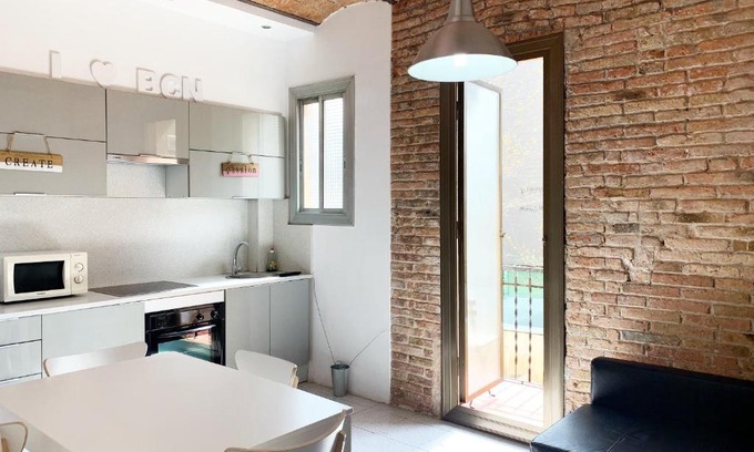 Poblenou Apartamento | Charm Miró
