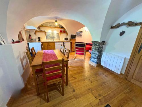 Villarabout Apartamento | Charmant 3P à 4km des pistes avec Wifi à Saint-Martin-de-Belleville - FR-1-452-388