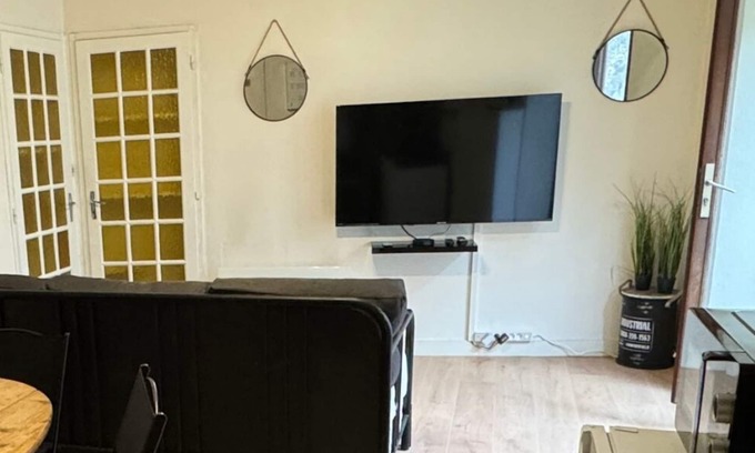 Migne-Auxances Apartamento | Charmant Appartement à Deux Pas du Futuroscope - Parking Gratuit