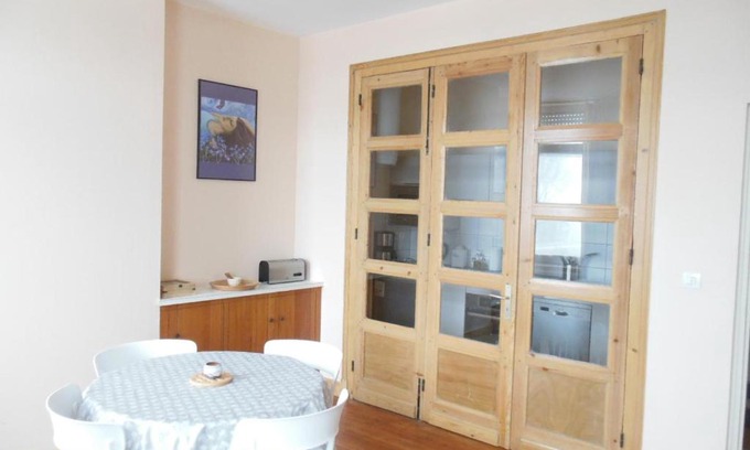 Boulogne-sur-Mer Apartamento | Charmant appartement face plage de Boulogne-sur-Mer avec terrasse, 1 chambre, WiFi, draps inclus - FR-1-376-111