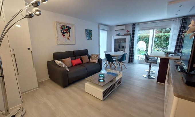 La Bocca Nord Apartamento | Charmant Appartement résidentiel avec Terrasse, Jardin Privatif et Piscine à Cannes