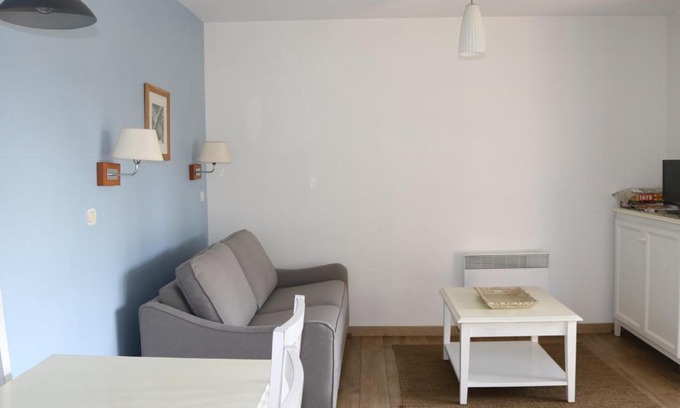 Parentis-en-Born Apartamento | Charmant apt à Parentis avec piscine, 4 pers, près du lac, ménage inclus - FR-1-319-444