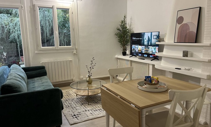 Noisy-le-Sec Apartamento | Charmant Cocon en Duplex Avec Jardin