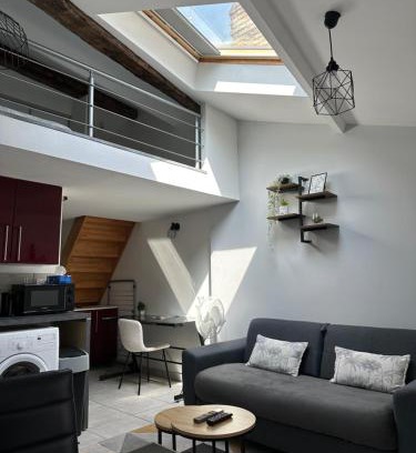 Cholet Apartamento | Charmant Duplex en Centre-ville Proche du Puy-du-fouu