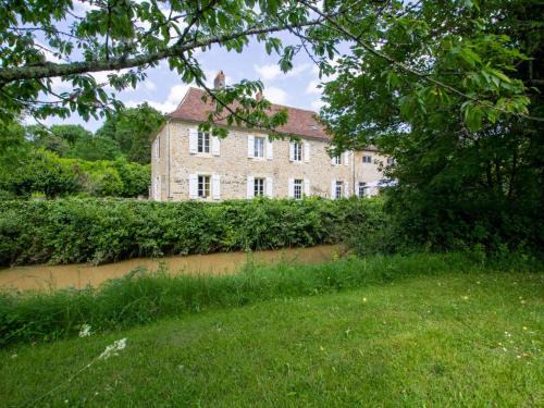 Saint-Medard-d'Excideuil Casa | Charmante Maison de Campagne au Bord de l'Eau avec Grand Jardin - Périgord Vert, Animaux Acceptés - FR-1-616-338