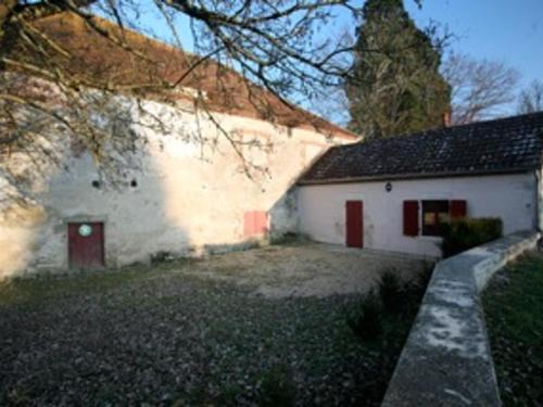 Le Veurdre Casa | Charmant gîte au château rénové, parc privé, 2 chambres, proche Nevers et circuit Magny Court - FR-1-489-163