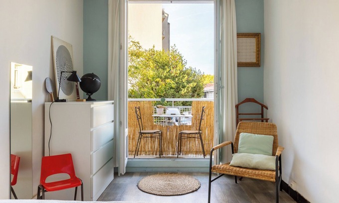 Le Pharo Apartamento | Charmant, lumineux, sans vis à vis, proche plages. Un havre de paix central.