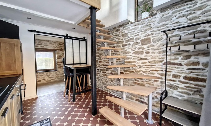 Comps-la-Grand-Ville Casa | Charmant Studio Duplex - Parking - Wifi