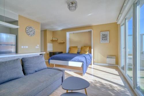 Corbeil-Essonnes Apartamento | Charmant studio avec terrasse et parking