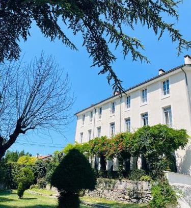 Digne-les-Bains Apartamento | Charmant Studio au calme avec parking privé à 5min du centre ville