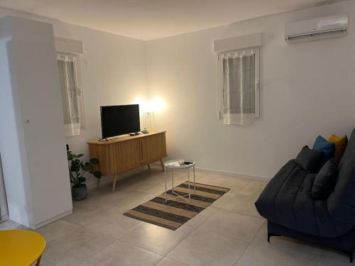 Goise-Champommier-Champclairot Apartamento | Charmant Studio/Centre ville