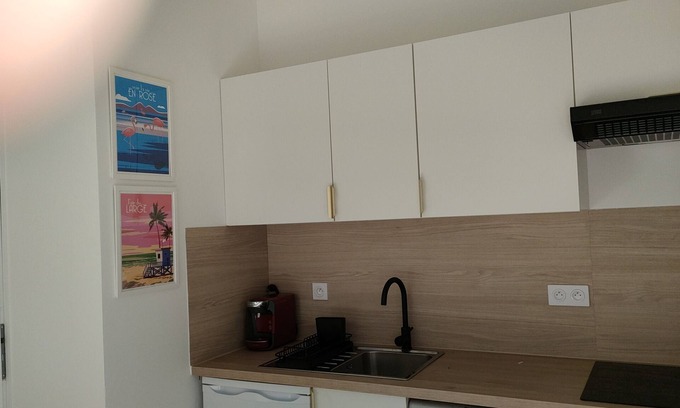 Velaux Apartamento | Charmant T2 Avec Jardinet au Coeur de Velaux