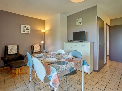 Barbotan-les-Thermes Apartamento | Charmant T2 avec balcon sud et wifi à Barbotan - FR-1-841-74
