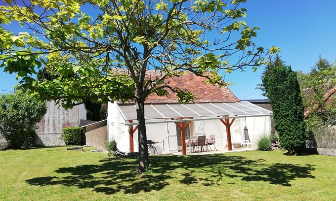 La Roche-Posay Casa | Charmante longère 80m² à 6km des Thermes - Terrasse, Jardin, Barbecue, Animaux acceptés - FR-1-541-31