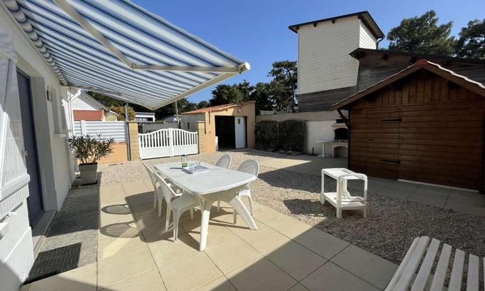 Saint-Jean-de-Monts Casa | Charmante maison à Saint-Jean-de-Monts, 400m de la plage, terrasse, jardin, parking et ménage inclus - FR-1-224C-198