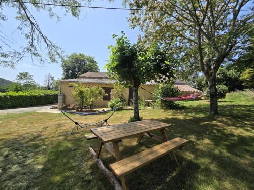 Siorac-en-Perigord Casa | Charmante maison en Périgord pour 2 avec terrasse privative - FR-1-616-493