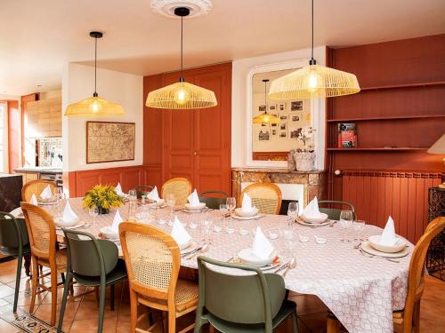 Deols Casa | Charmante maison berrichonne avec terrasse et WIFI proche Châteauroux - FR-1-591-710