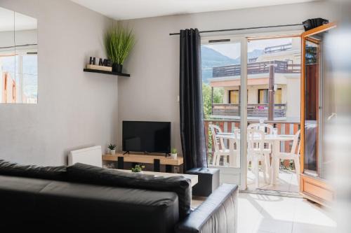 Embrun Casa | Charmante maison contemporaine idéalement située