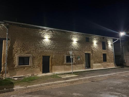 Han-les-Juvigny Casa | Charmante maison de campagne avec terrasse et jardin - 2 appartements rénovés - FR-1-585-133