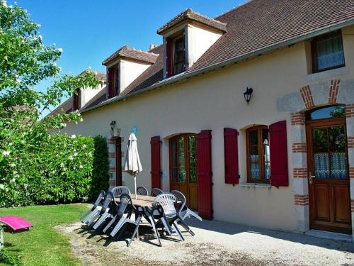 Lorcy Casa | Charmante Maison Rurale avec Terrasse Privative, Proche A.77 et A.19, entre Gâtinais et Fontainebleau - FR-1-590-58
