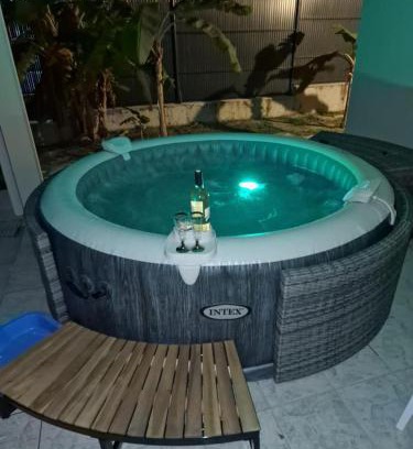 Le Vauclin Casa | charmante Villa avec Jacuzzi, jardin et BBQ
