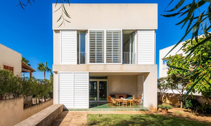 Urbanizacion Mont Ferrutx Casa | Encantadora y moderna Villa Mercedes con una vista única al mar.
