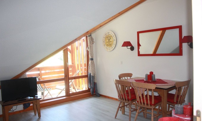 Saint-Francois-Longchamp Apartamento | Encantador apartamento de 2 habitaciones con orientación sur en la planta superior con vistas a las pistas 4 camas + 1 bebé