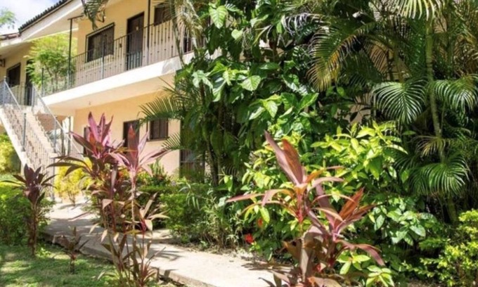 Santa Barbara Apartamento | Charming studio in beautiful Ocotal with AC, WiFi, walking distance to beach