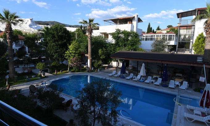 Pamukkale City Centre Casa | Charming 1-bedroom hotel with AC and WiFi in marvelous Pamukkale.
